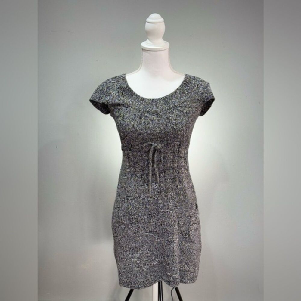 Clearance! B/W Belted Knit S/S Sweater Dress Size S Junior EUC